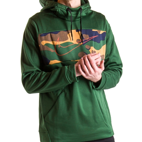 modells nike sweatshirt